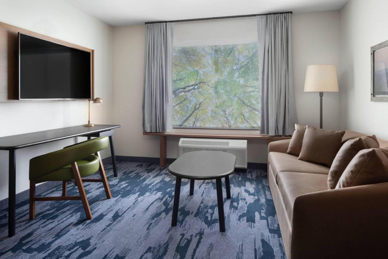 Fairfield Inn & Suites By Marriott Kenosha פלזנט פררי מראה חיצוני תמונה