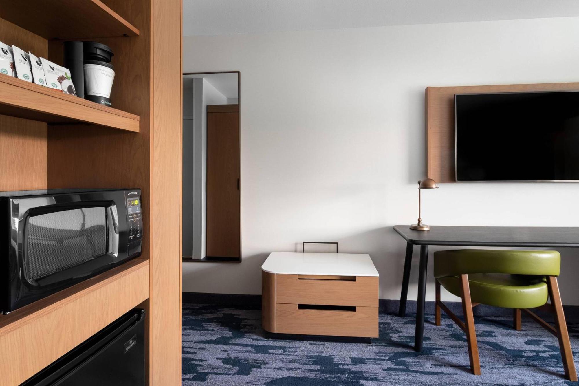 Fairfield Inn & Suites By Marriott Kenosha פלזנט פררי מראה חיצוני תמונה